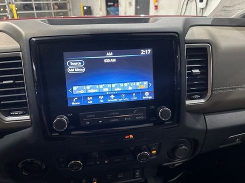 Used 2022 Nissan Frontier SV AWD/4WD image 39