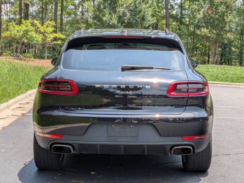 Used 2017 Porsche Macan AWD/4WD image 23