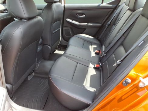 Used 2024 Nissan Sentra SR w/ SR Premium Package FWD image 17