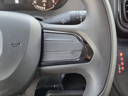 Used 2025 RAM ProMaster 2500 image 29