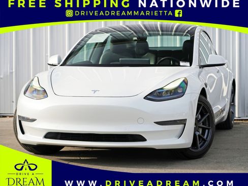 Used 2021 Tesla Model 3 Standard Range Plus image 1