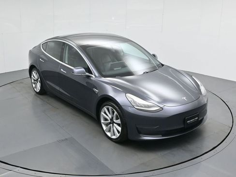 Used 2019 Tesla Model 3 Standard Range Plus image 35