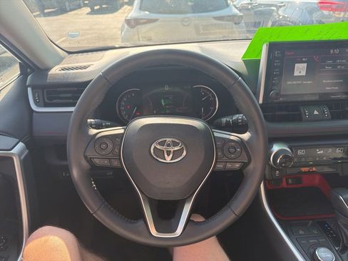 Used 2021 Toyota RAV4 TRD Off-Road AWD/4WD image 17