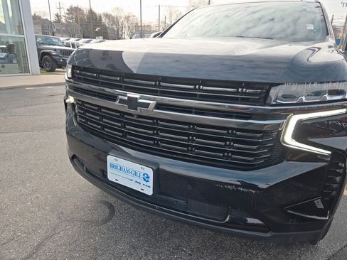 Used 2022 Chevrolet Tahoe RST w/ Sport Performance Package image 3