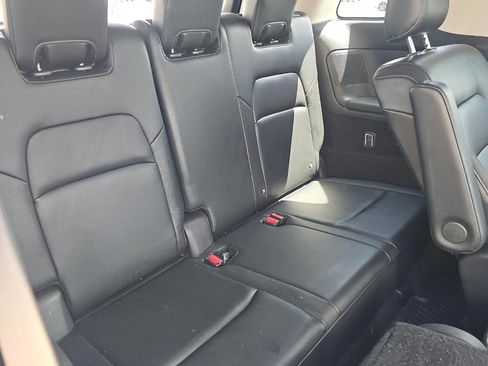 Used 2022 Nissan Pathfinder SL w/ SL Premium Package FWD image 12
