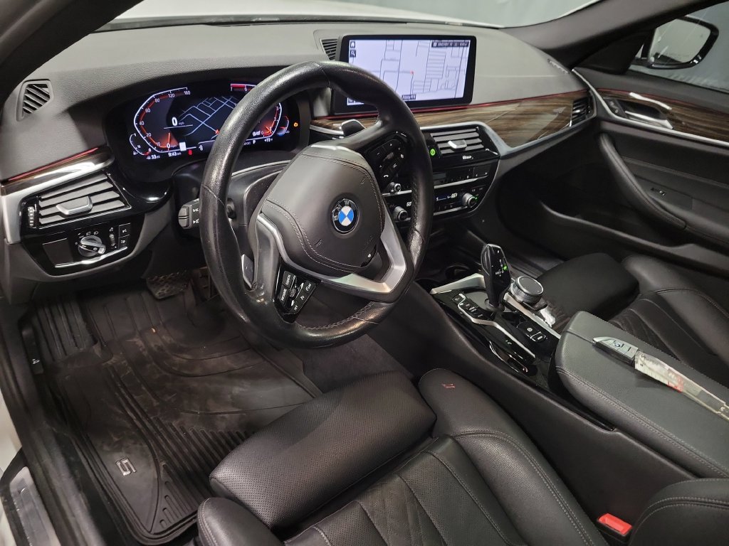 Used 2022 BMW 530i xDrive w/ Convenience Package AWD/4WD image 17