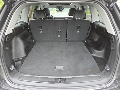 Used 2023 Jeep Grand Cherokee Limited AWD/4WD image 28