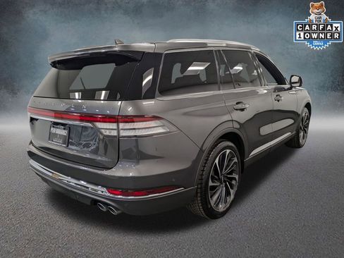 Used 2020 Lincoln Aviator Reserve w/ Equipment Group 201A image 4