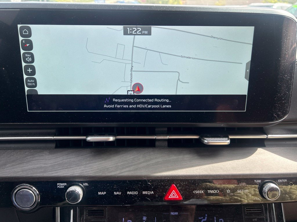 Certified 2024 Kia Carnival SX FWD image 20