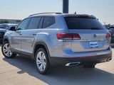 Used 2021 Volkswagen Atlas SE image 3