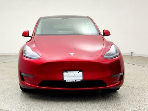 Used 2025 Tesla Model Y Long Range AWD/4WD image 2