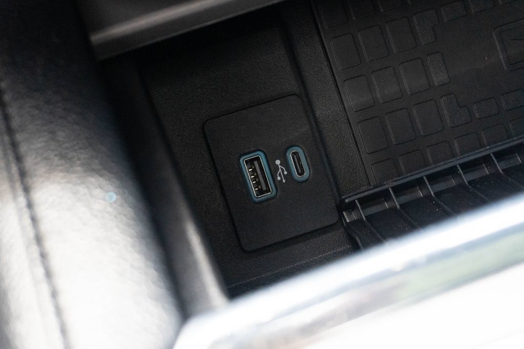 Used 2021 Ford Expedition XLT RWD image 30