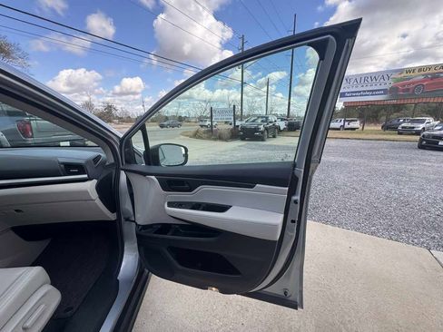 Used 2025 Honda Odyssey EX-L image 29