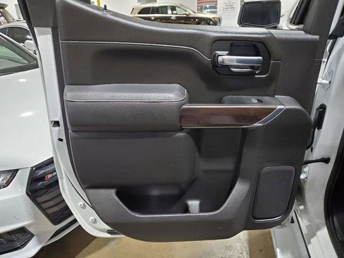 Used 2022 GMC Sierra 1500 SLT image 26