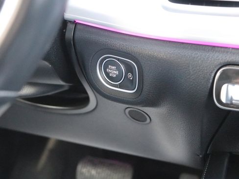 Used 2024 Mercedes-Benz GLE 350 4MATIC image 25