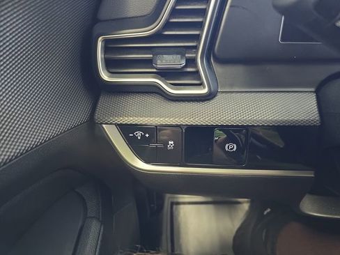 Certified 2024 Kia Sportage LX AWD/4WD image 20