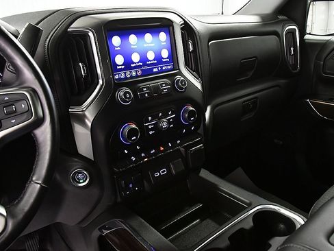 Used 2019 Chevrolet Silverado 1500 RST image 23