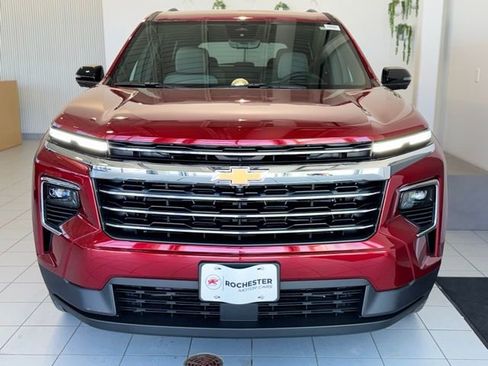 New 2026 Chevrolet Traverse LT w/ Driver Confidence Package AWD/4WD image 33