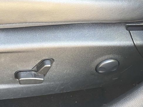 Used 2022 Chrysler 300 S image 21