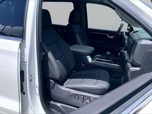 Used 2026 GMC Sierra 1500 SLT RWD image 9