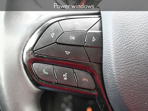 Used 2023 Jeep Cherokee Altitude Lux image 9