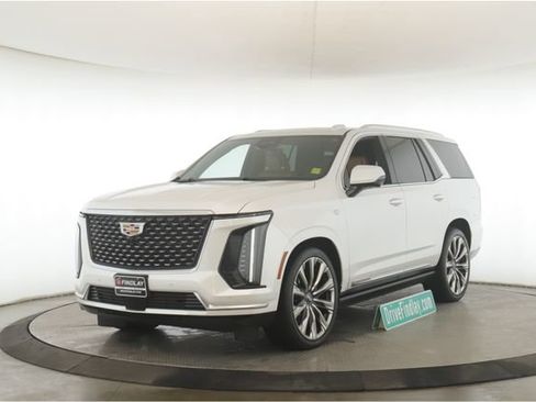 Used 2025 Cadillac Escalade Premium Luxury w/ Touring Package image 10