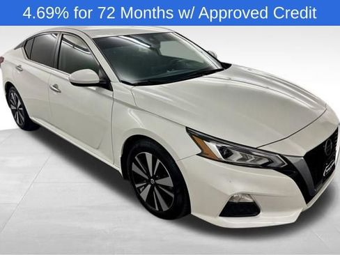 Used 2022 Nissan Altima 2.5 SV image 1