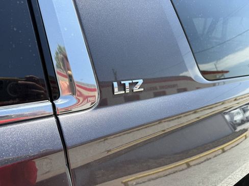 Used 2015 Chevrolet Suburban LTZ AWD/4WD image 13