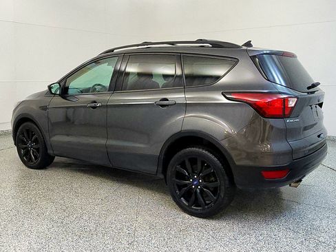 Used 2019 Ford Escape SE FWD image 5