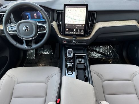 Certified 2026 Volvo XC60 B5 Plus AWD/4WD image 14