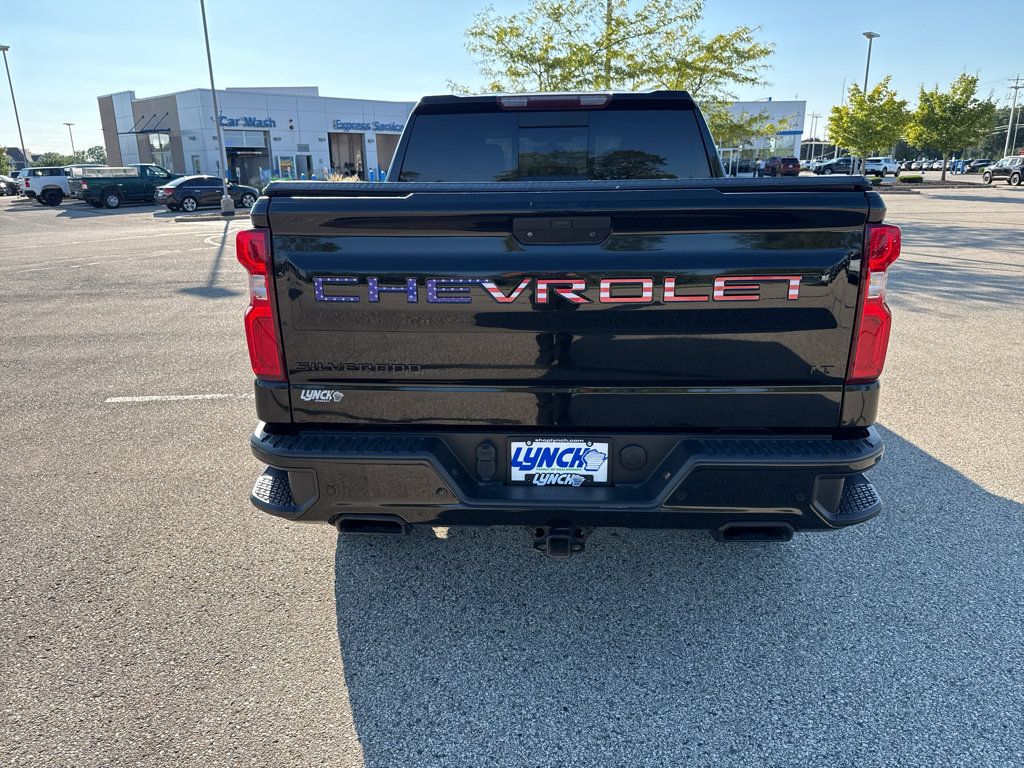 Used 2020 Chevrolet Silverado 1500 LT Trail Boss w/ Midnight Edition AWD/4WD image 7