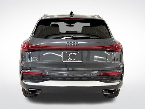 New 2026 Audi Q5 Premium image 4