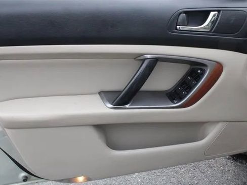 Used 2005 Subaru Outback 3.0R L.L. Bean image 44