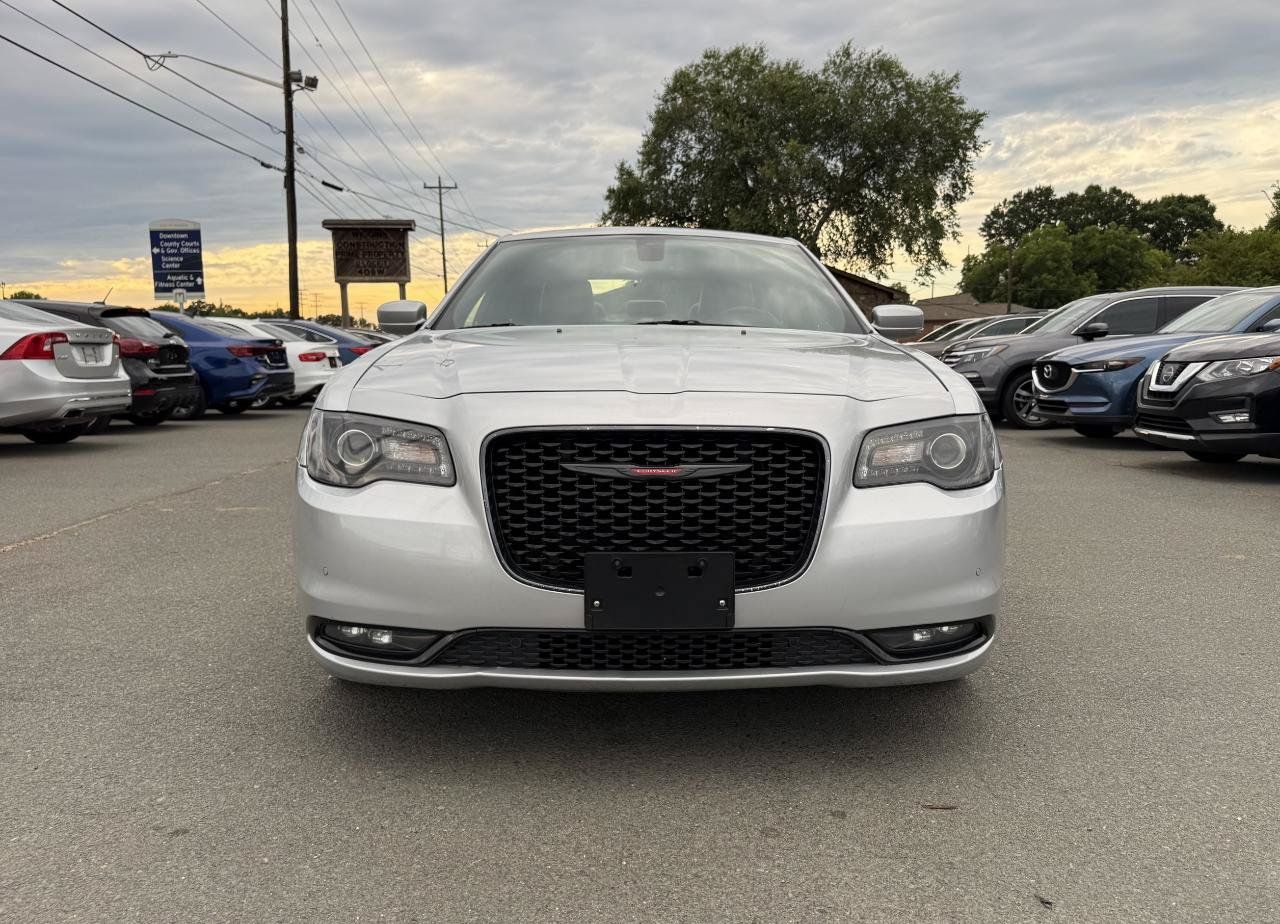 Used 2021 Chrysler 300 S RWD image 2