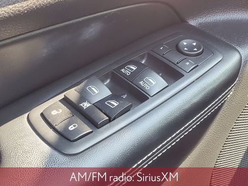Used 2017 Jeep Grand Cherokee Limited w/ Luxury Group II AWD/4WD image 9