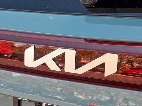 New 2026 Kia Seltos SX image 11