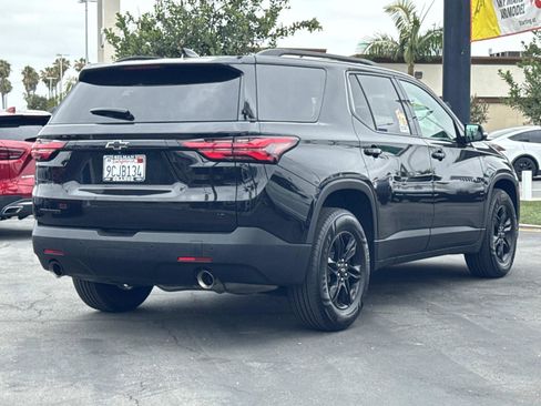 Used 2023 Chevrolet Traverse LT FWD image 5