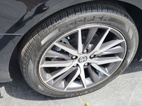 Certified 2022 Toyota Camry XLE FWD image 25