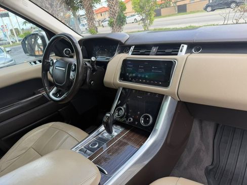 Used 2018 Land Rover Range Rover Sport HSE AWD/4WD image 28