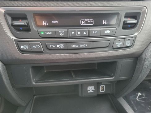 Used 2021 Honda Ridgeline Sport image 38