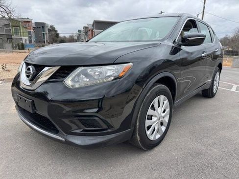 Used 2014 Nissan Rogue S FWD image 2