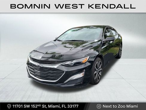 Used 2023 Chevrolet Malibu RS image 3