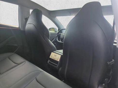 Used 2024 Tesla Model 3 Performance image 23