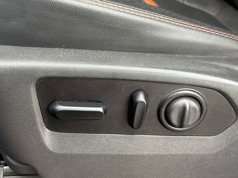 Used 2020 GMC Sierra 1500 AT4 w/ AT4 Premium Package image 19