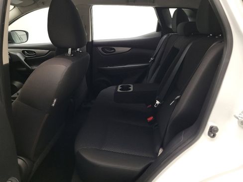 Used 2018 Nissan Rogue Sport S w/ S Appearance Package AWD/4WD image 18