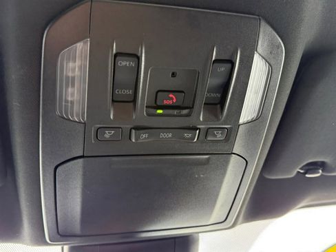 Certified 2024 Toyota Highlander XSE image 37