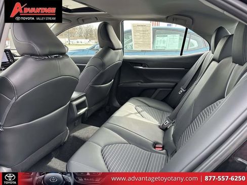 Used 2023 Toyota Camry SE image 13
