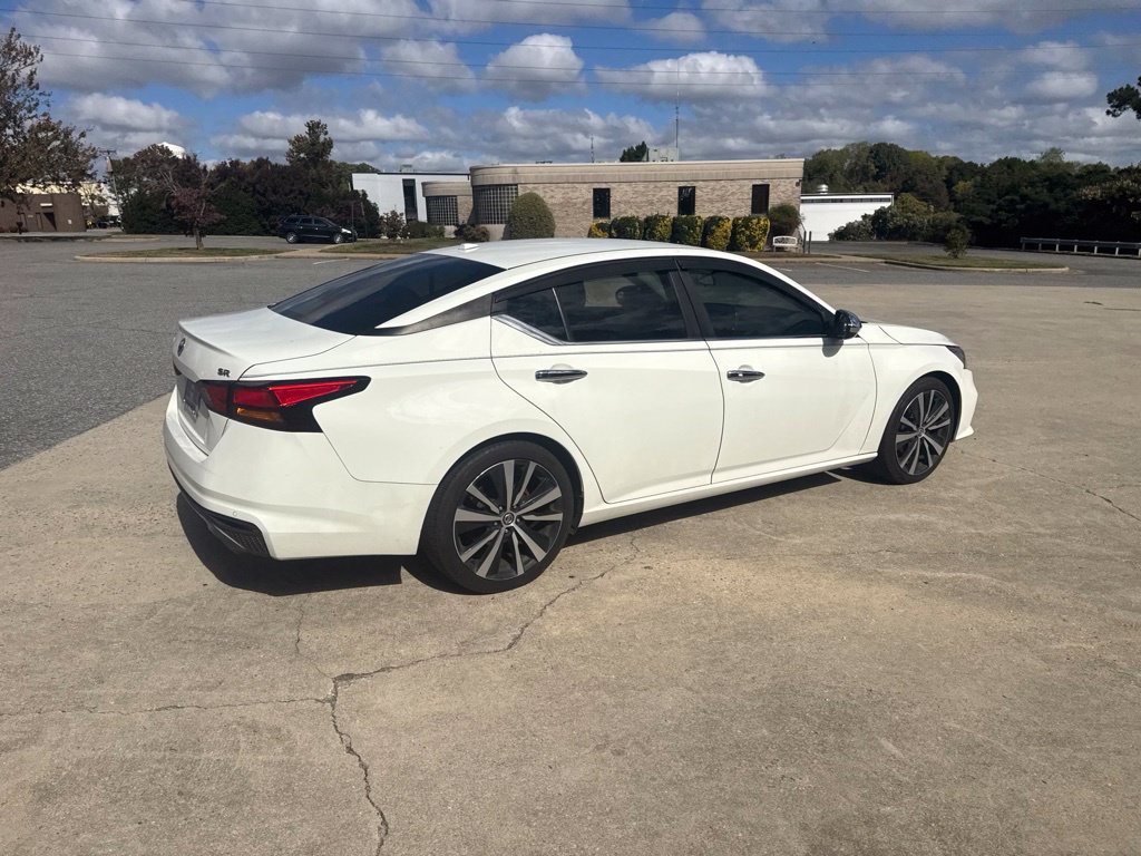 Used 2020 Nissan Altima 2.5 SR FWD image 10