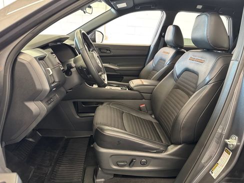 Used 2024 Nissan Pathfinder Rock Creek AWD/4WD image 14