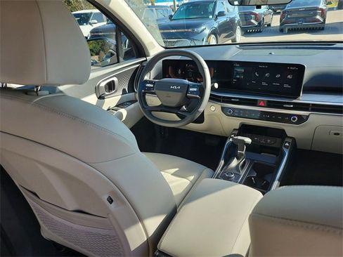 New 2026 Kia Sorento S image 13